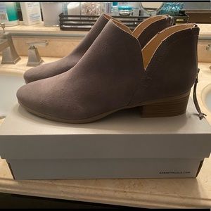 Kenneth Coke Side Skip Grey bootie